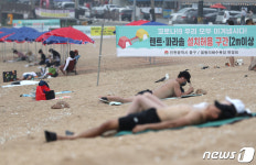 오랜만에 개장한 해수욕장