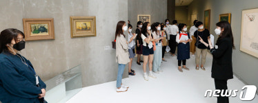 국립현대미술관 덕수궁관에 전시된 이건희컬렉션