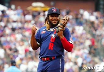'오타니 보고있나'…블게주, MLB 올스타전 첫 홈런 '쾅'