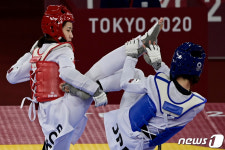 [올림픽] 믿었던 태권도, 첫날 노골드…장준 4강·심재영 8강 탈락