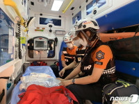 충북 옥천서 달리는 119구급차 안 건강한 남아 탄생