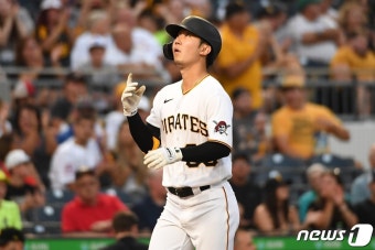 신바람 박효준, MLB 첫 홈런 날렸으나…피츠버그는 6연패(종합)