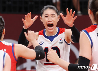 '태극기 품은 김연경' 이제 못 본다…국가대표 전격 은퇴 (종합)