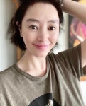 김혜수, 50대 나이 믿기지 않는 투명한 민낯 [N샷]