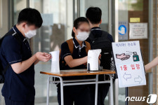 코로나19 속 2학기 등교수업 확대 본격화