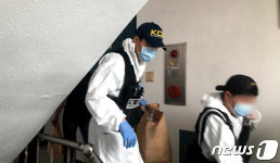 전자발찌 끊고 도주한 50대, 여성 2명 살해 뒤 자수