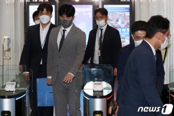 서울경찰청 반부패·공공수사대, '오세훈 파이시티 발언' 서울시청 압수수색 종료