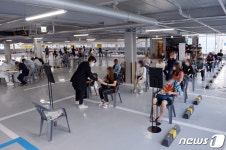 북적이는 광주 하남주차타워 선별진료소