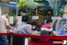 광주 광산구보건소 선별진료소 북새통