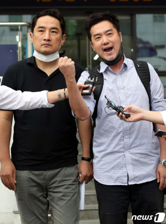 [뉴스1PICK] 강용석·김세의, 명예훼손 혐의 구속영장 기각…46시간 만에 석방