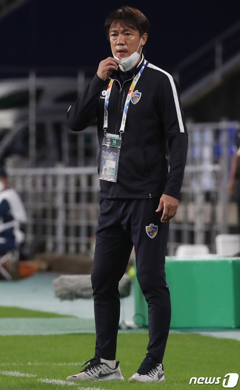 홍명보 감독, 대한축구대표팀 새 사령탑으로 선임