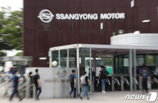 쌍용차 운명의 날 밝았다…SM그룹vs에디슨모터스 새 주인은?