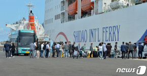 포항~울릉 항로에 1만톤급 여객선 취항…6시간30분 소요