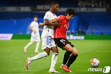 '시즌 첫 선발' 이강인, 레알 마드리드 상대로 '1호골'…팀은 1-6 대패