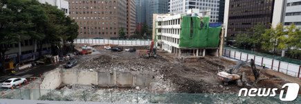 종로구청 옛 청사 철거 막바지