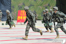 [국감] 전투체력 뽐내는 해병대 장병들