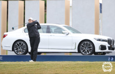 힘찬 티샷 날리는 유해란