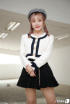 나름, 예쁜 미대언니 포스