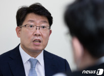 민원·고소 8900건 제기한 30대 남성…고소·고발 남용 어디까지?