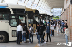 강남 고속터미널 시스템 오류로 1시간 발권 중단…시민 혼란(종합)