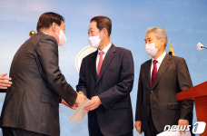 광주 전직 국회의원 4명 줄줄이 윤석열 품으로…호남표심은?