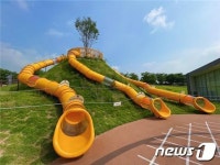 무장애 놀이기구, 10m 슬라이드…우수 어린이놀이시설 선정