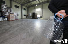 텅 빈 요소수 생산업체 창고