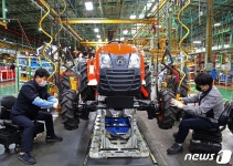 K-농기계 품질, 美 농부도 반했다…시장점유율 3위 대동 매출 1조 눈앞