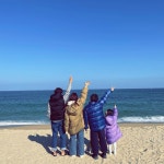 고소영장동건, 가족들과 떠난 강릉 여행…뒷모습도 단란하게 [N샷]
