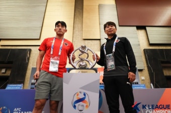 '포항 레전드' 박태하, 포항의 ACL 결승 때 트로피 들고 입장한다