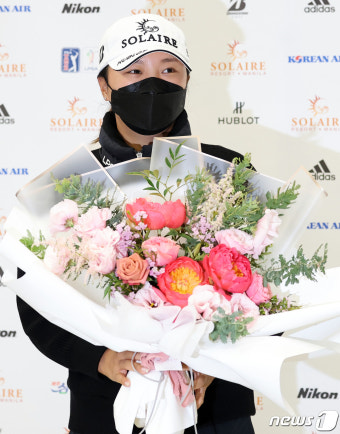 'LPGA 올해의 선수·다승왕' 골프여제 고진영의 미소