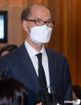 전두환 빈소 찾은 김용갑 전 청와대 민정수석