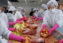 자생한방병원, 대전·청주서 겨울철 김장김치 나눔행사