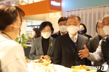 조봉환 소진공 이사장, 안산 다농마트 청년몰 개소식 참석