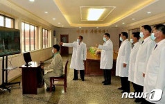 북한 평안북도에 새로 건설된 젖소목장의 모습