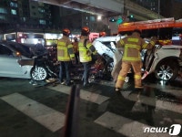 대구 수성구 교차로서 3중 추돌사고…2명 숨지고 2명 중상