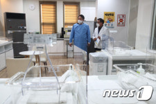 윤석열, 공공 산후조리원 방문