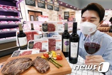 홈플러스 “본고장에서 온 정통 스테이크, 마트에서 즐기세요”