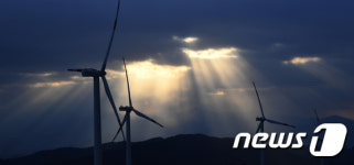 거창군 풍력단지 빛내림 장관