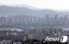 거래 절벽 넘어 빙하기…서울 아파트 거래