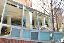 포항 연일초교 급식소서 폭발사고…50대 조리사 등 3명 부상(종합)