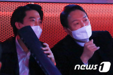 LCK 2022 개막전 관람하는 윤석열·이준석