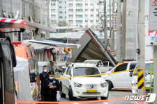 매몰자 1명 지하1층서  발견…붕괴사고 나머지 실종자는 어디에?