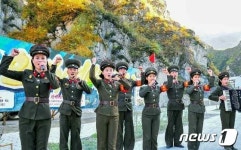 검덕지구 살림집 공사장서 활발한 선전선동 활동