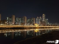 양천구, 안양천 수변 산책로 야간 경관 조명 설치 완료