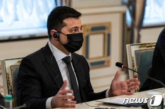 블링컨 만난 우크라 대통령 “美 지원 절대적 필요”