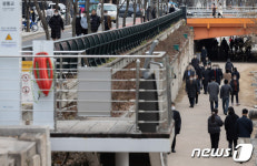포근한 날씨에 즐기는 산책