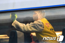 꼼꼼하게 열차 방역