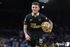 부자 구단의 1호 영입생 트리피어 2년 안에 뉴캐슬이 우승한다