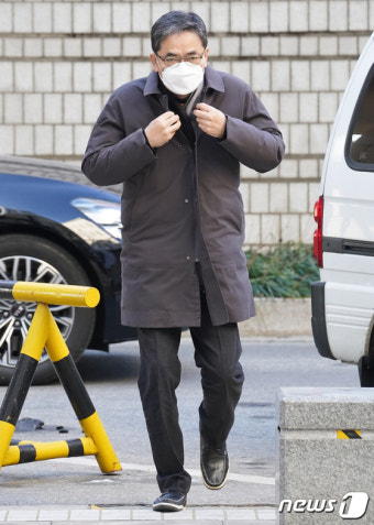 '화천대유 50억 클럽' 의혹 곽상도 의원 영장실질심사 출석